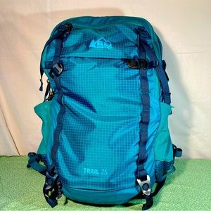 Women’s Rei Trail 25 Daypack